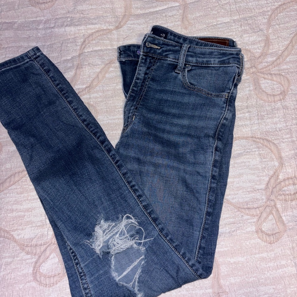 Hollister Women's Distressed Blue Skinny Jeans